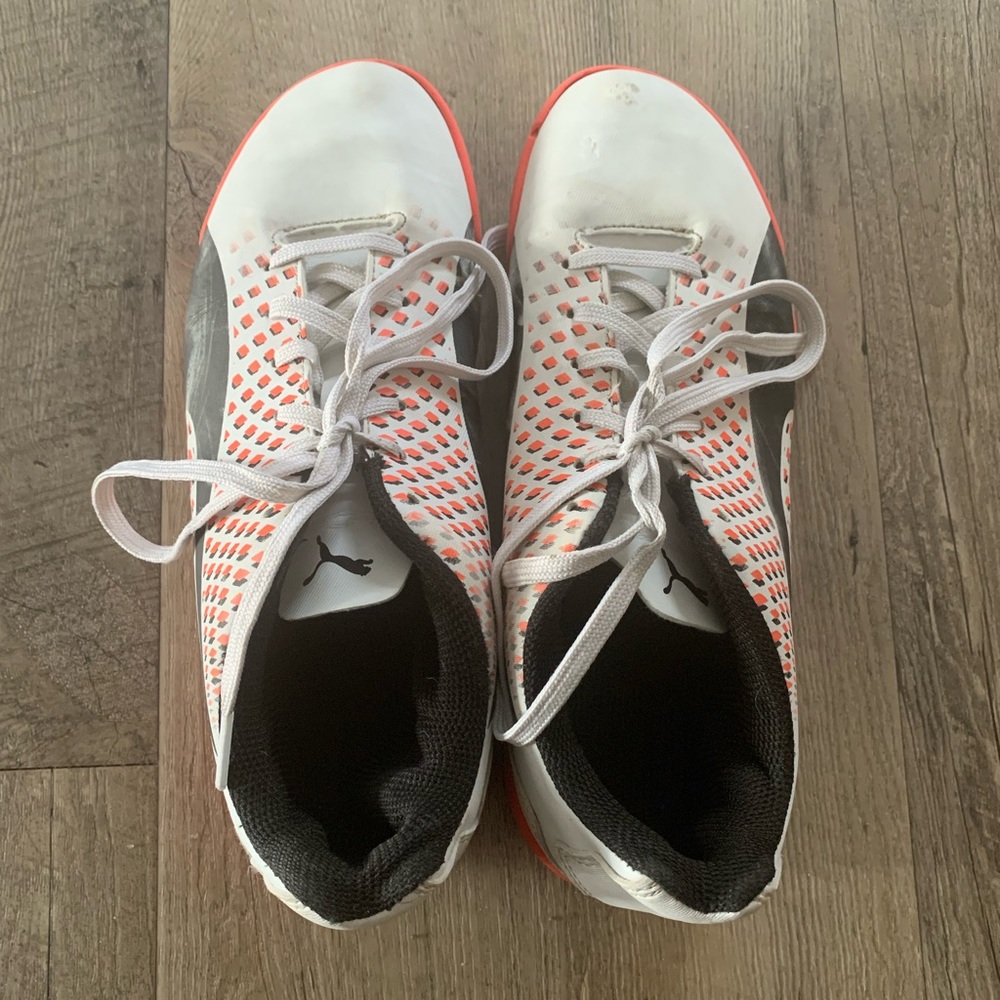 Puma indoor soccer shoes